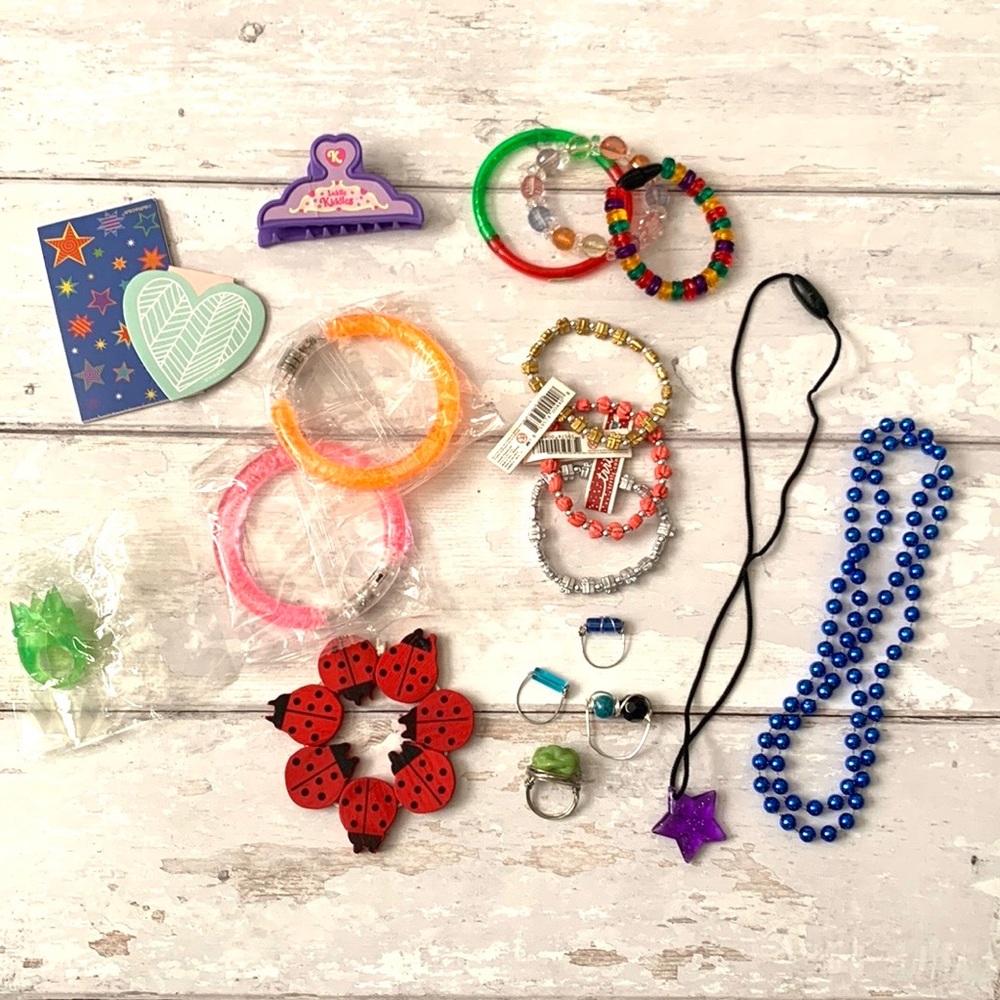 Kids Dress Up Play Costume Jewelry Necklaces Rings Bracelets Hair Clip 19pc Set